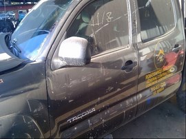 2010 TACOMA, GRAY, SR5, CREW CAB, 4.0, AT, 2WD Z25943